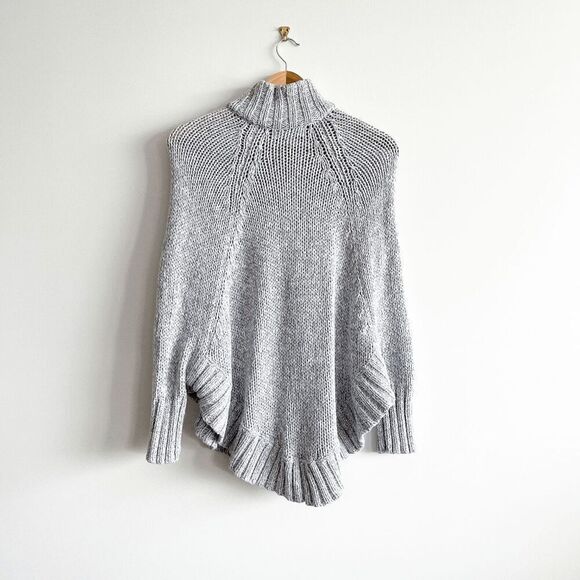 Michael Kors Women's Toggle Closure Dolman Sleeve Turtleneck Poncho Gray Small - Picture 2 of 7
